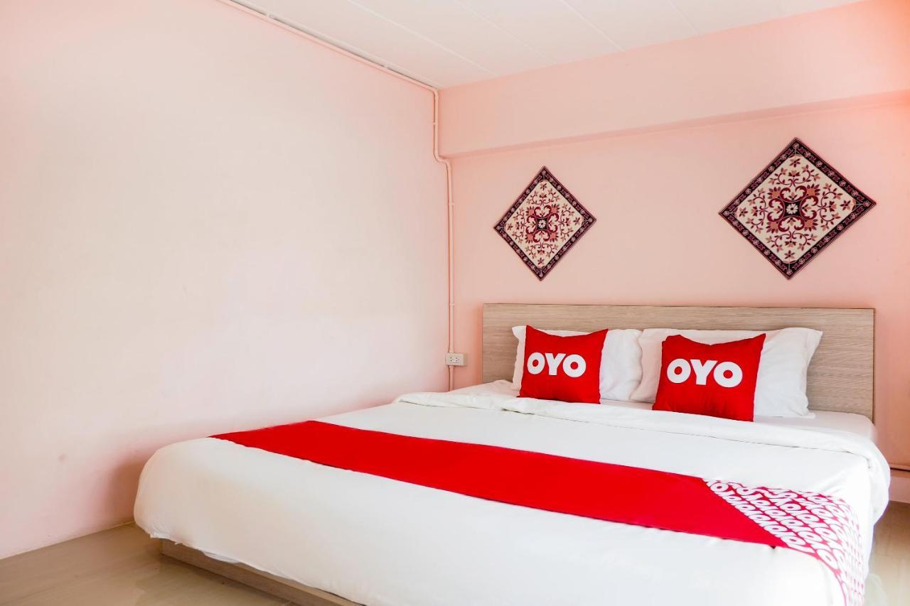 Oyo 983 The Private Hotel Čiang Mai Exteriér fotografie