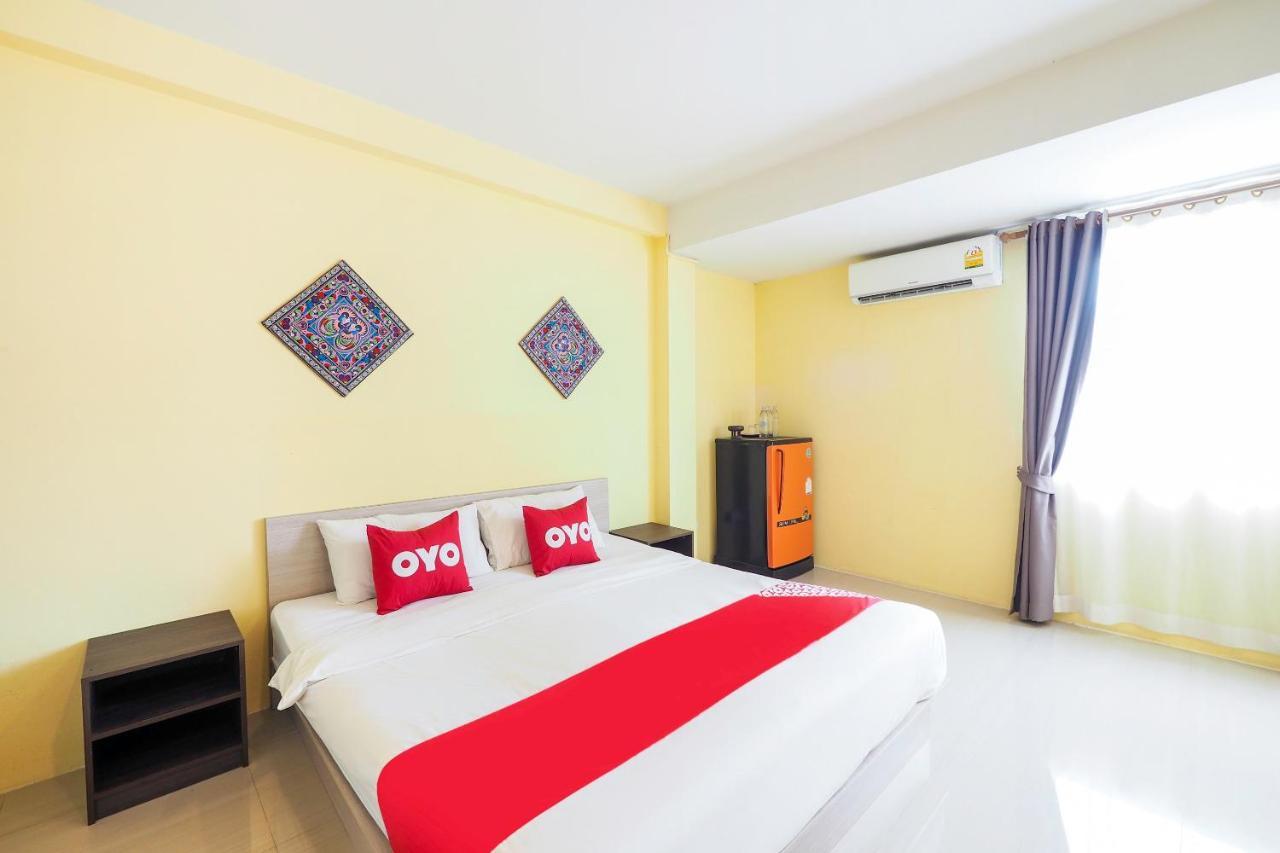 Oyo 983 The Private Hotel Čiang Mai Exteriér fotografie